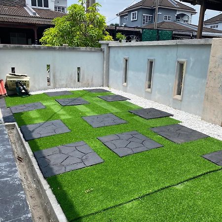 Desyafiq Homestay Kuala Kedah Luaran gambar