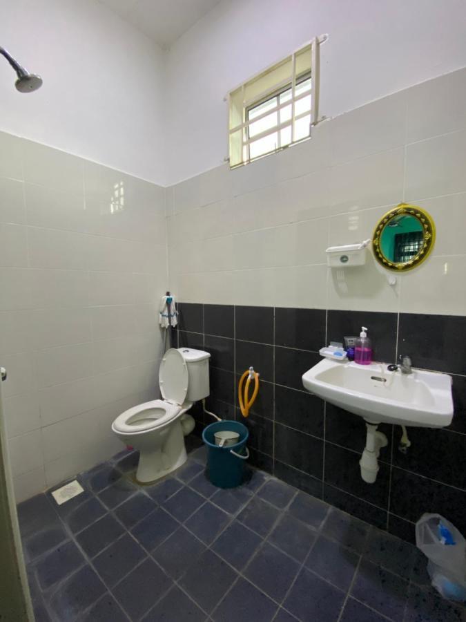 Desyafiq Homestay Kuala Kedah Luaran gambar